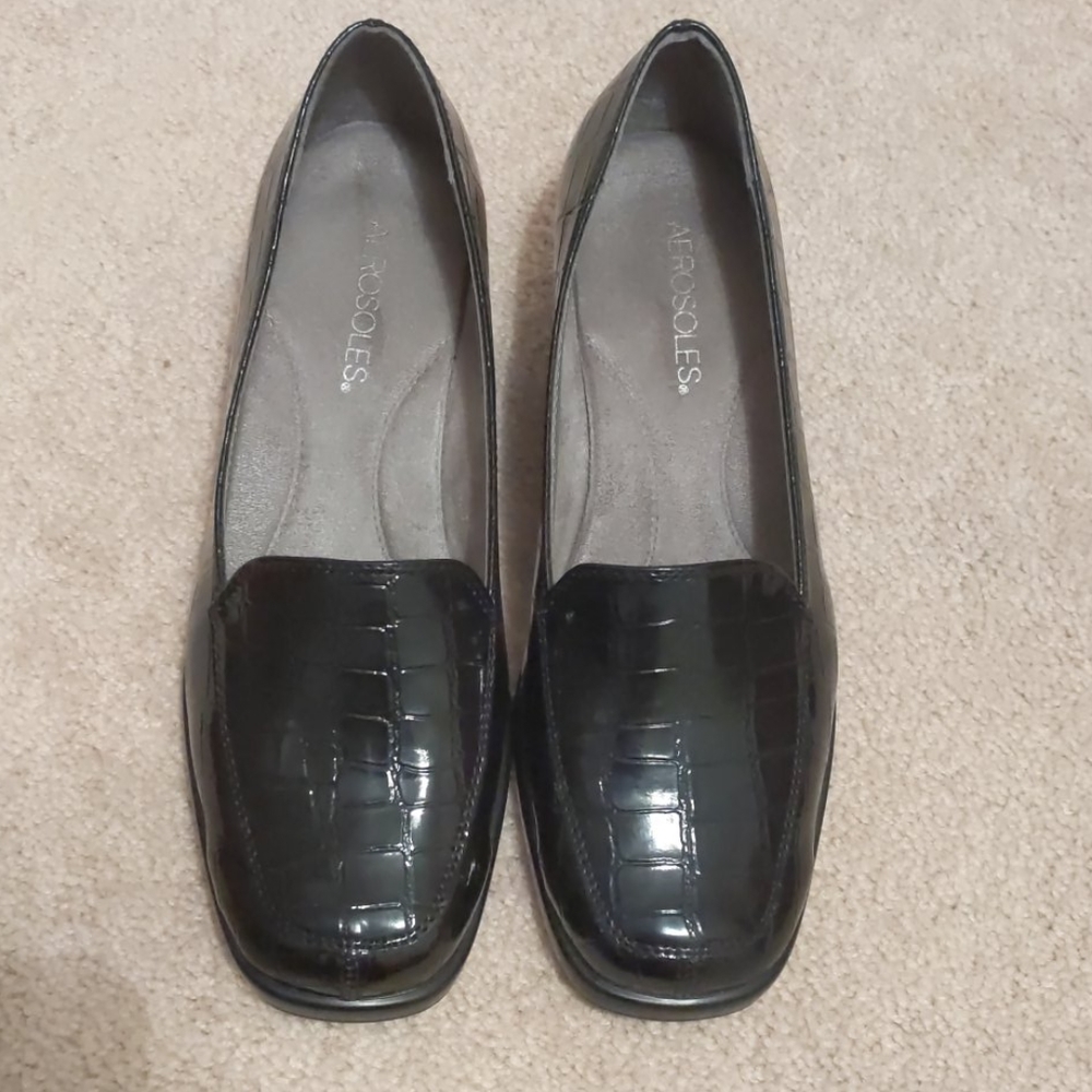 Aerosoles 7W Final Exam Black Leather Croc Wedges